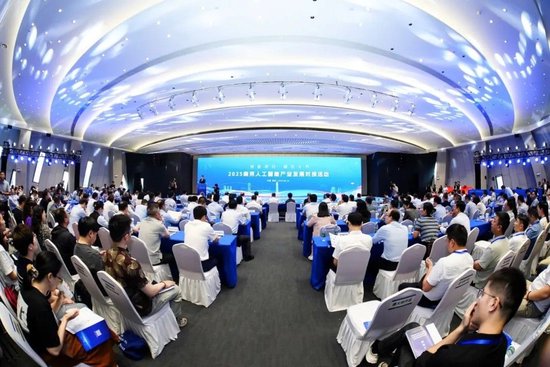 乐红网 南京邮电大学人工智能学院成立！